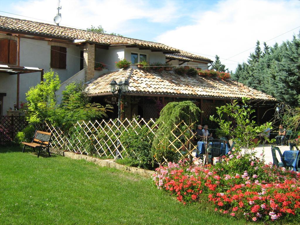 Country House "L'Isola Che Non C'E" Villa Ancona Exterior photo
